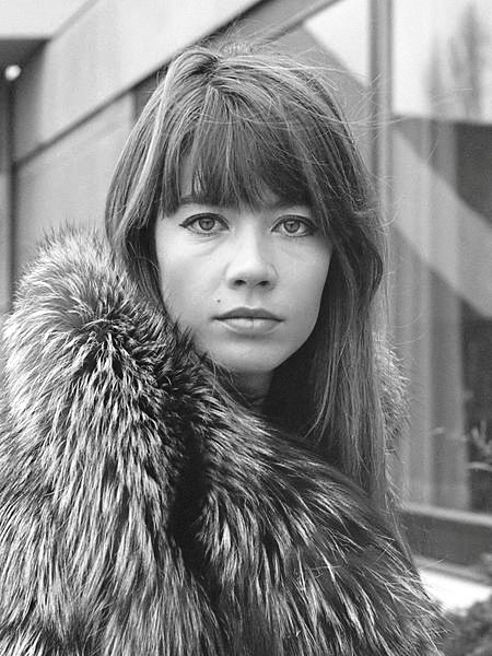 Francoise Hardy Height, Age, Body Measurements, Wiki