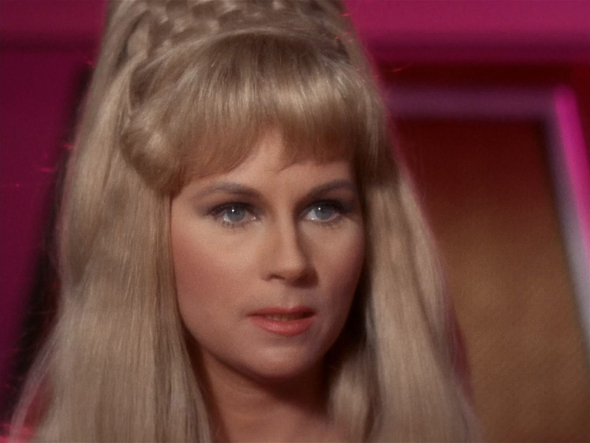 Grace Lee Whitney Height, Age, Body Measurements, Wiki